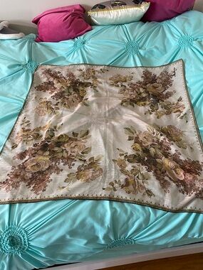 Floral Vintage-Inspired Square Scarf in light pink and brown